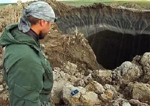 Một số chuyên gia ước tính khu vực dưới lớp băng vĩnh cửu chứa lượng khí carbon lớn gấp hai lần so với toàn bộ bầu khí quyển Trái Đất. Do đó, khu vực Siberia có vai trò cực kỳ quan trọng trong cuộc chiến chống biến đổi khí hậu.