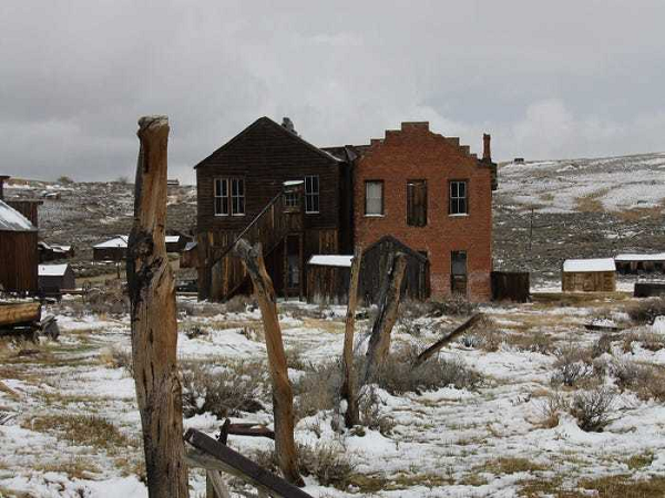 Nhiều người cho rằng cái tên Bodie do hoạ sĩ vẽ biển tên viết sai chính tả. Tuy nhiên, cũng có người nói sự thay đổi trong chính tả từ Bodey thành Bodie là để đảm bảo việc phát âm đúng.