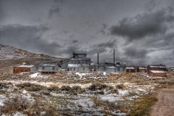 Ban đầu, thị trấn là trại khai thác mỏ được W.S.Bodey phát hiện khi ông tìm thấy vàng ở một nơi gần đó năm 1859. Không may, Bodey chết trong một trận bão tuyết mùa đông.