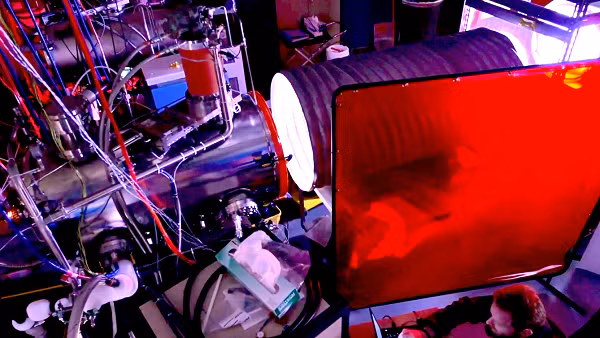 Nó sẽ thu hút sự chú ý trong suốt quá trình được lắp ráp. Đây là nhiệm vụ cực kỳ khó khăn, nếu không muốn nói là bất khả thi.