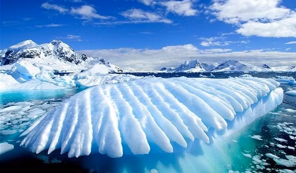 Tuy nhiên, sau khi tàu tự hành Opportunity lần đầu tiên phát hiện ra jarosite trên Sao Hỏa vào năm 2004, khoáng chất này đã được phát hiện xuất hiện ở một số địa điểm trên Sao Hỏa, khiến các nhà khoa học tự hỏi làm thế nào mà khoáng chất này lại trở nên phổ biến như vậy.