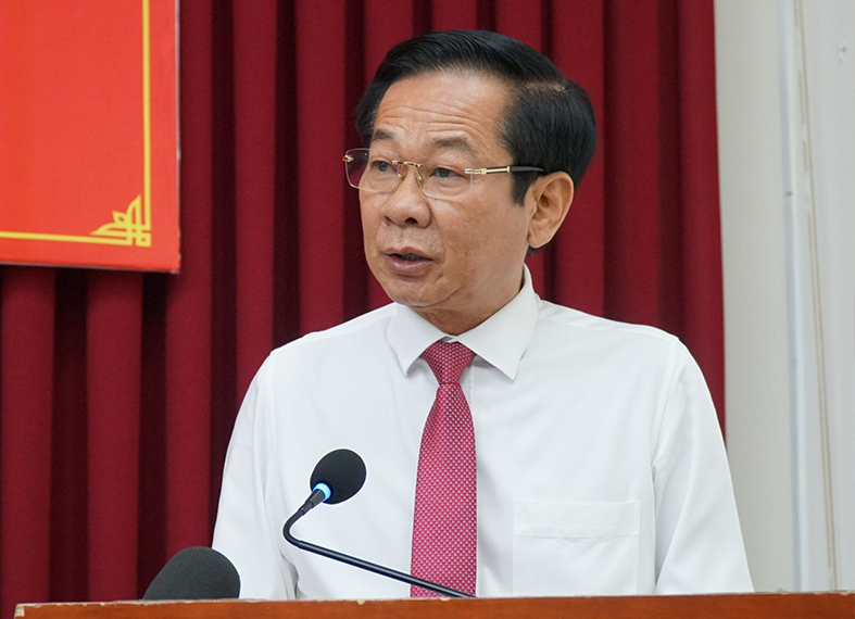 Tân Bí thư Thành ủy Cần Thơ hứa gì khi nhậm chức? Tan Bi thu Thanh uy Can Tho hua gi khi nham chuc?