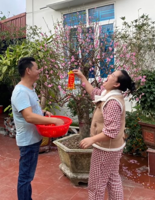 Cuối năm 2021, Đình Thanh và Khánh Ly chính thức về chung một nhà và trở về Thái Bình lập nghiệp.