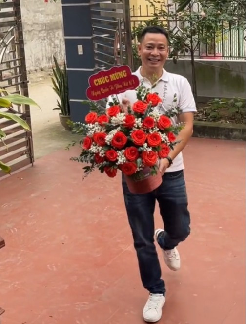 Năm 2022, cặp đôi đón con gái đầu lòng. Con cái trở thành sợi dây kết nối khiến cả hai gắn bó với nhau hơn.