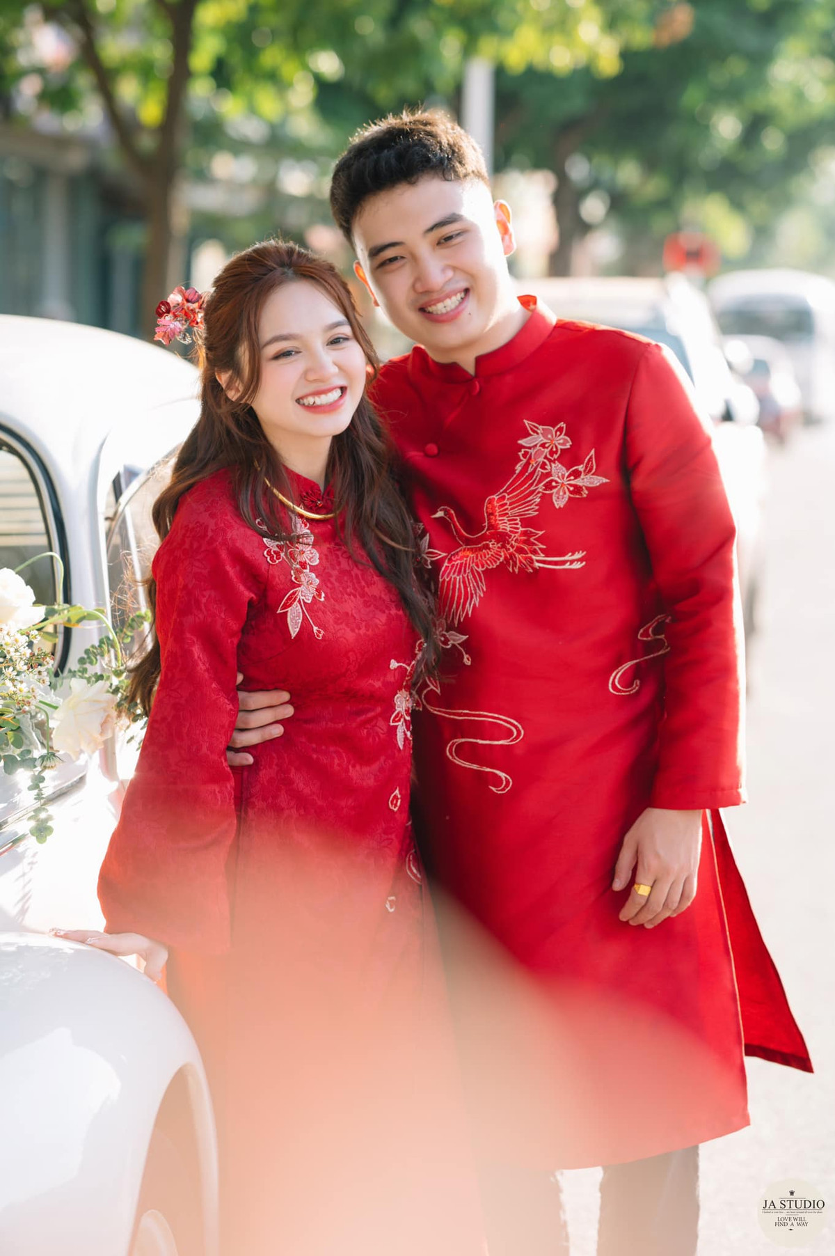 Đặng Thu Hà sinh năm 2000, thường được biết đến với biệt danh Hà Mã Tấu. Cô nàng hiện là một VJ sở hữu kênh Tiktok với 2,6 triệu followers, kênh Youtube với gần 600.000 người đăng kí.