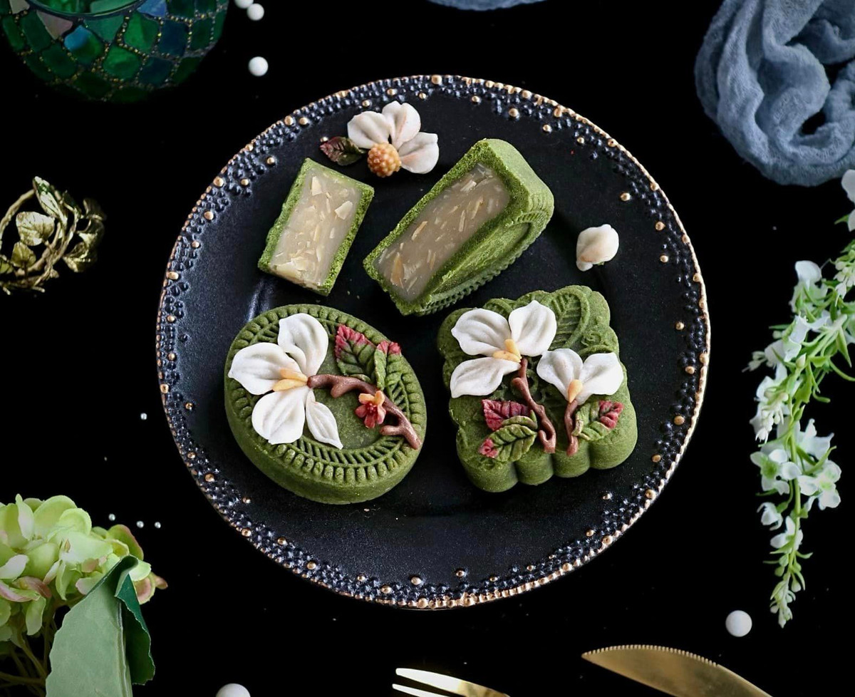 Chị Hằng Lê hiện đang làm chủ cửa hàng kinh doanh bánh trung thu nghệ thuật tại Hà Nội.