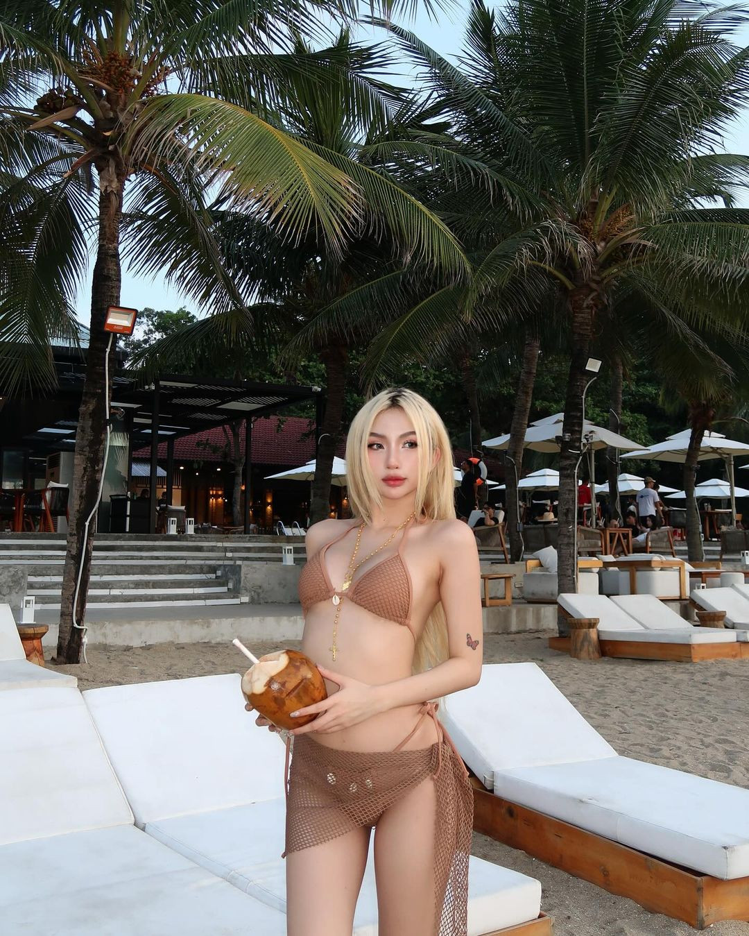 Dù vướng vào nhiều ồn ào đời tư, tuy nhiên không thể phủ nhận được sức hút của cô nàng khi những video được đăng tải của Tiktoker này nhận về hàng trăm nghìn, hàng triệu lượt yêu thích.