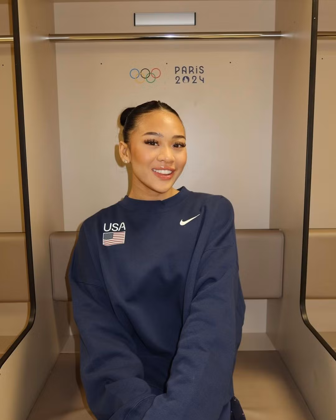 Ngoài ra, Sunisa cũng xuất sắc trở thành VĐV gốc Á đầu tiên giành HCV ở nội dung toàn năng nữ tại Thế vận hội.