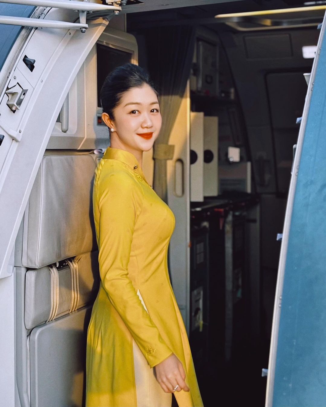 Hành trình đó là sự cố gắng nghiêm túc, nỗ lực không ngừng nghỉ của cô nàng với công việc.