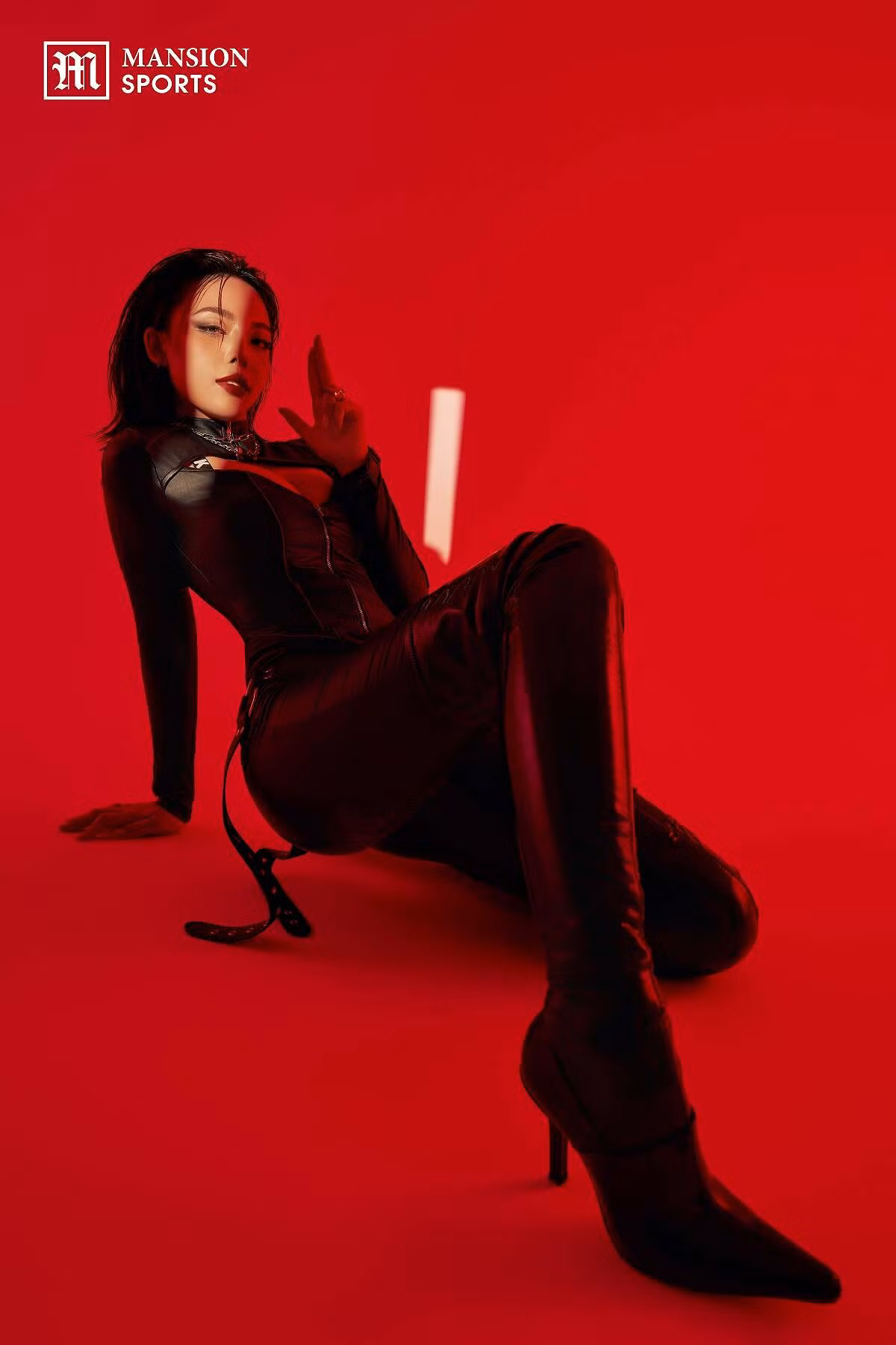 Nữ xạ thủ cũng nhí nhảnh, cá tính và thích khám phá những điều mới mẻ như bao cô gái tuổi đôi mươi.