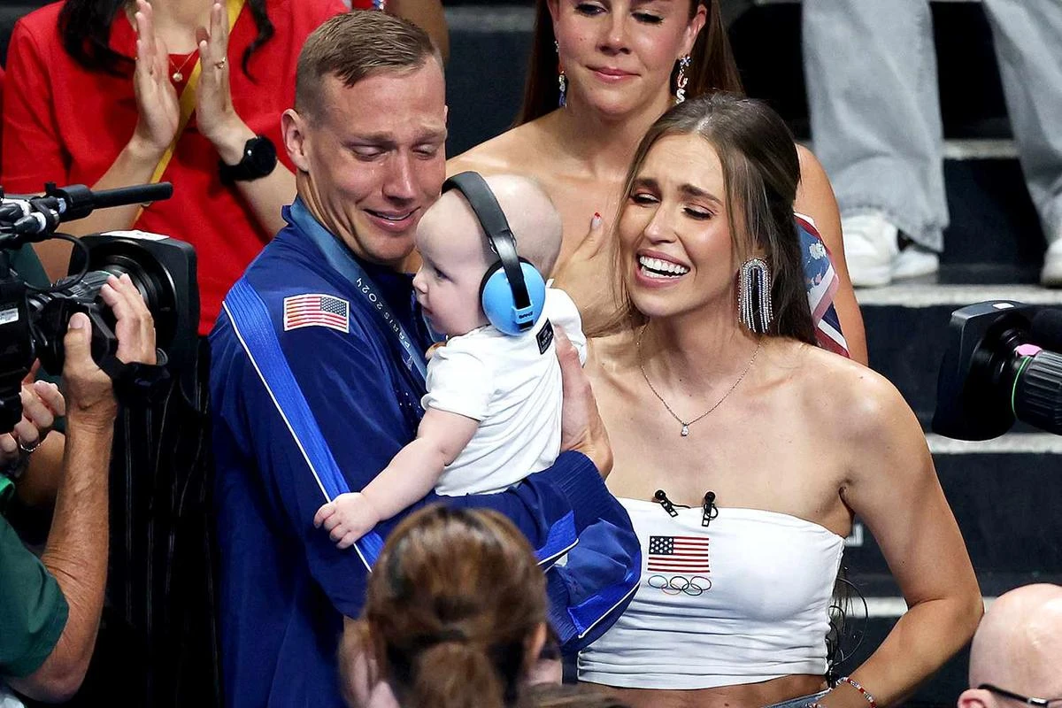 Vợ của VĐV bơi lội người Mỹ - Caeleb Dressel đã có mặt cùng con trai để cổ cũ chồng tại Olympic Paris 2024. Cặp đôi kết hôn vào ngày lễ tình nhân năm 2021. Được biết, Caeleb Dressel là cựu VĐV môn bơi lội của Đại học bang Florida. Cô đã hai lần vô địch tiểu bang Florida ở nội dung bơi ếch 100 mét.