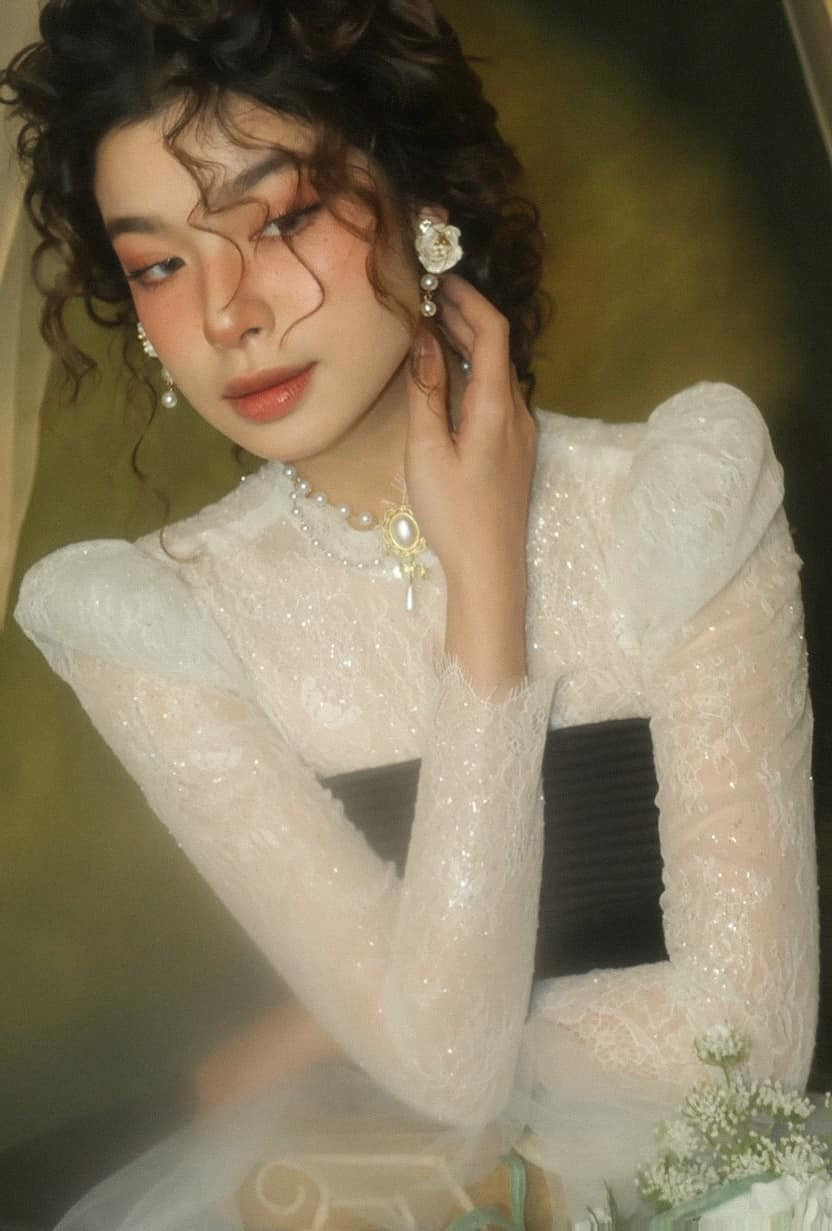 Võ Hoài Anh dù còn nhỏ tuổi nhưng đã định hình phong cách thời trang cá tính.