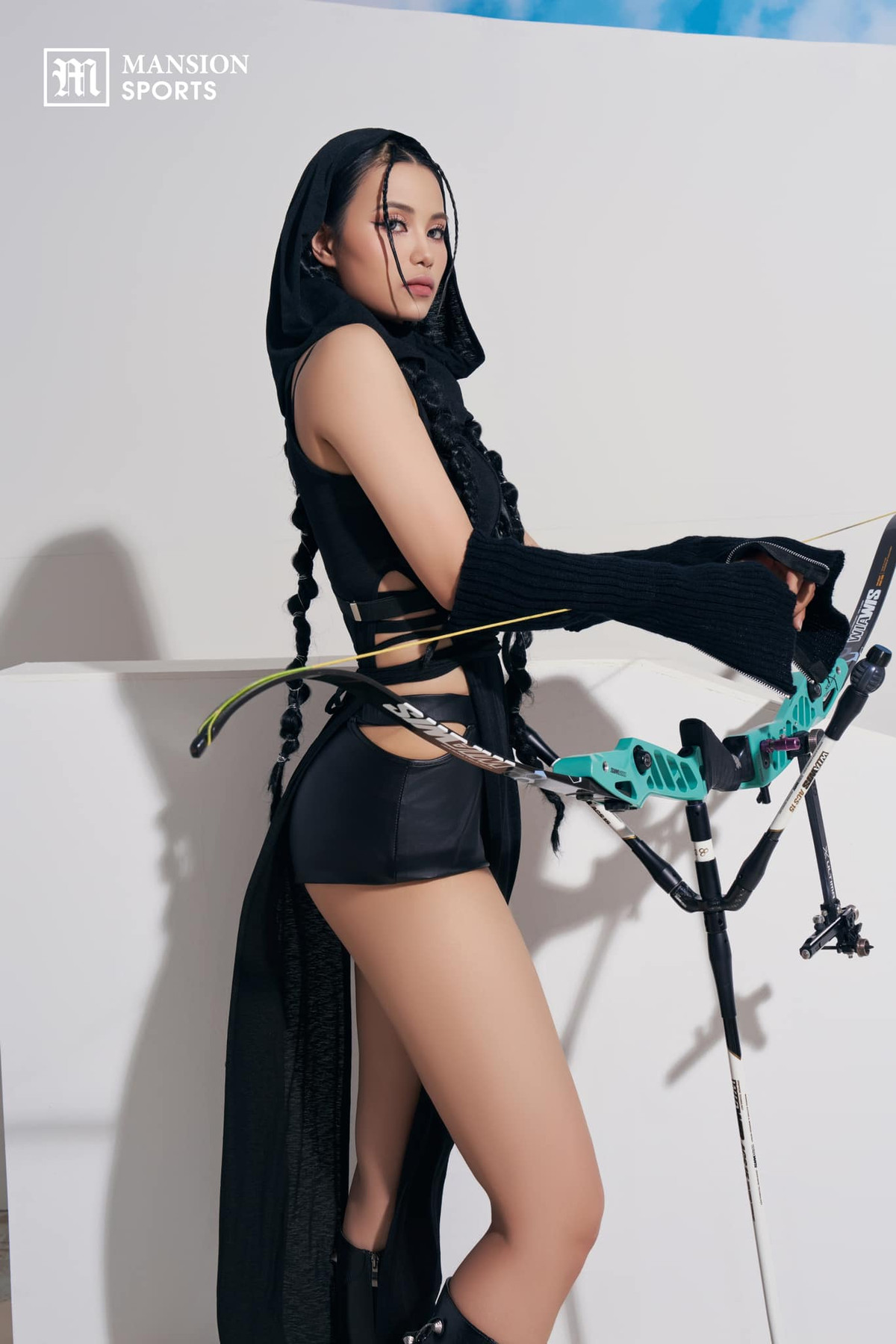 Sở hữu gương mặt thanh thoát, nụ cười duyên, Ánh Nguyệt được khán giả ưu ái gọi bằng danh xưng hot girl.