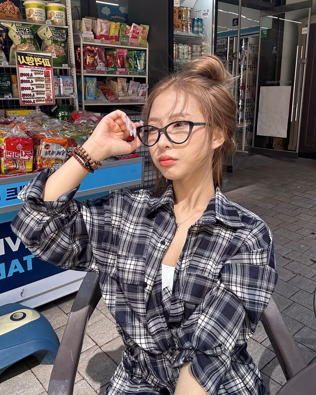 Zika nổi tiếng với những video TikTok bắt trend cực tốt, cùng với ngoại hình sáng mỗi video cô nàng đăng tải đều có hàng trăm nghìn lượt xem.