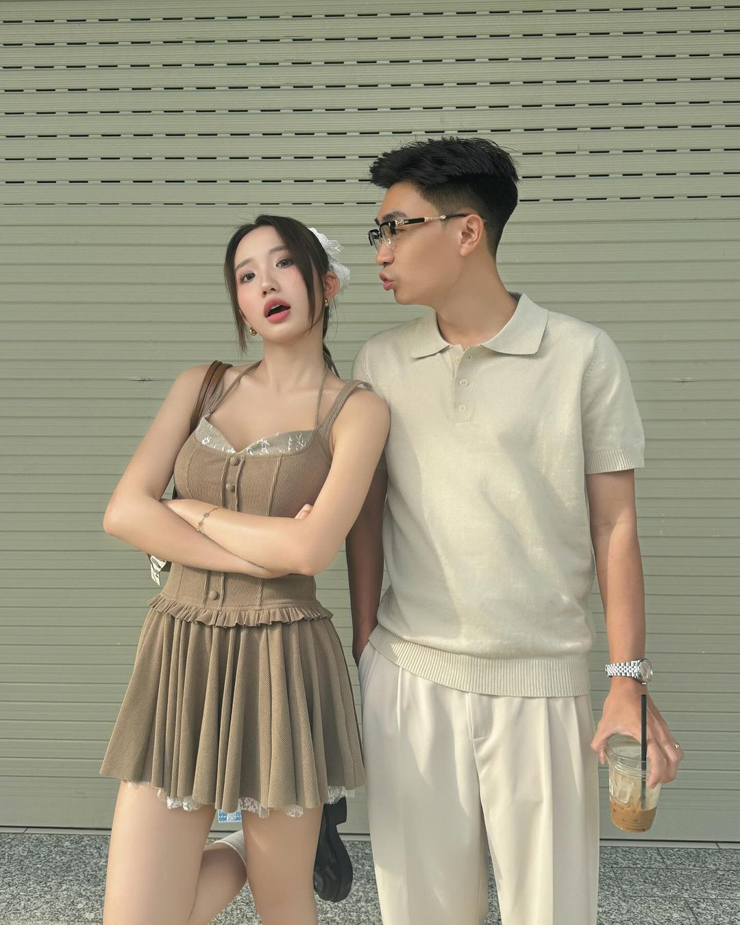 Trải qua gần 2 năm kết hôn, Khánh Huyền và Duy Nhỏ có cuộc sống hôn nhân hạnh phúc. Cả 2 thường đăng tải những khoảnh khắc tình cảm lên trang cá nhân.