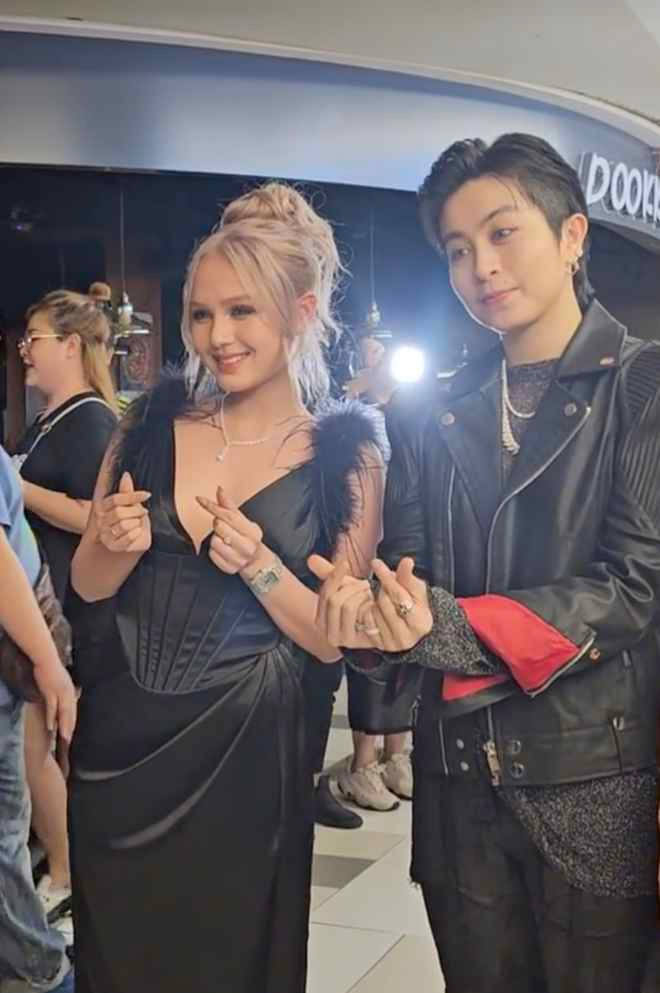 Chưa dừng lại, netizen còn nhận ra Xoài Non coi nhà Gil Lê như nhà mình khi liên tục lấy các vật dụng, đồ ăn khá thoải mái.