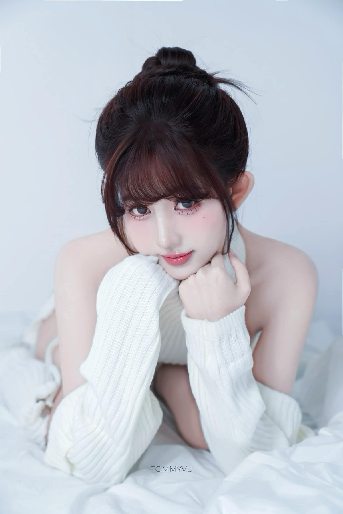 Ngoài việc nổi tiếng nhờ nhan sắc, Mai Linh còn là một influencer có sức ảnh hưởng lớn trên các nền tảng mạng xã hội như Instagram và TikTok.