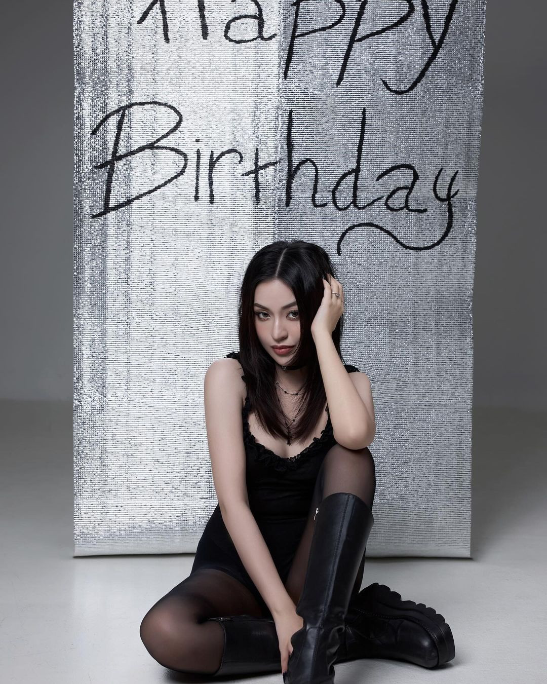 Phía dưới bài viết, nhiều netizen cũng để lại lời chúc thành công tuổi mới với hot girl TikTok - Trần Thanh Tâm.