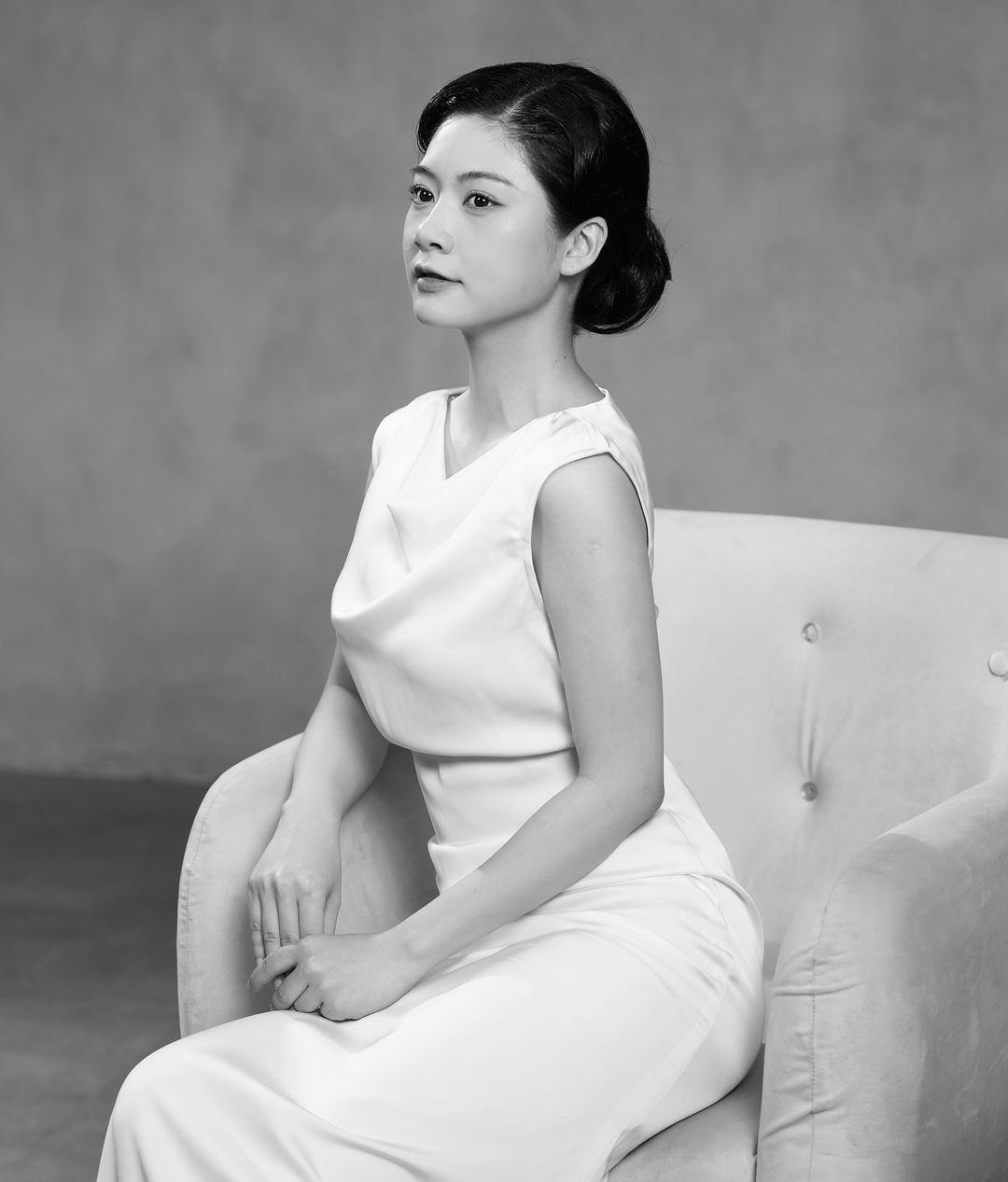 Nhưng phải thừa nhận rằng với bộ ảnh mới của Nam Phương, đa phần netizen phải thừa nhận rằng, cô bạn chẳng khác gì "tiểu thư người Pháp".