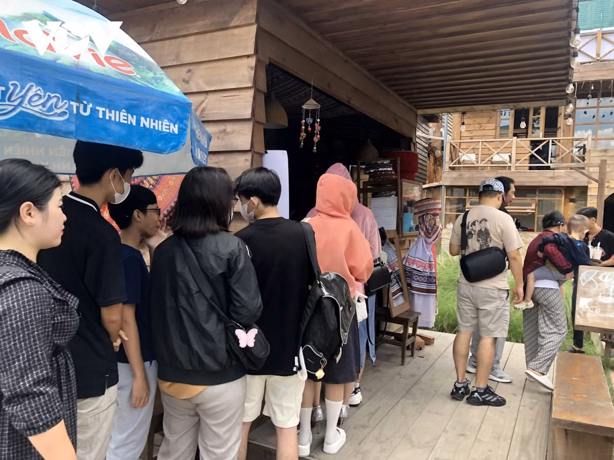 Gioi tre TP.HCM tan huong mua thu Ha Noi