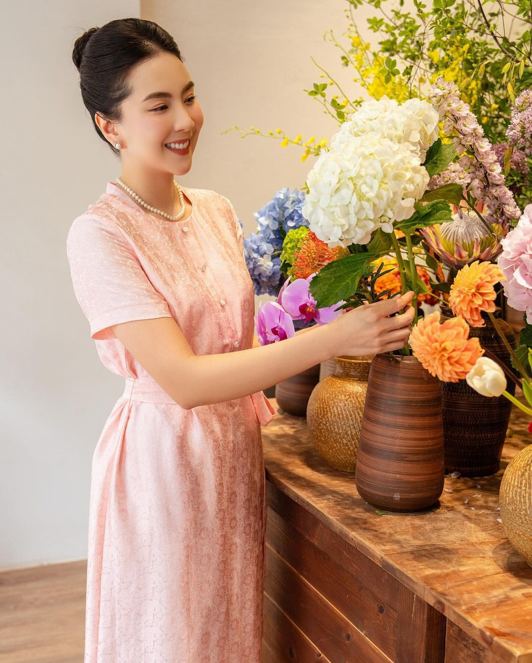 Bên cạnh công việc là MC/BTV của VTV, Mai Ngọc còn có thương hiệu thời trang riêng và cô nàng khá chăm chút cho "đứa con tinh thần" này.