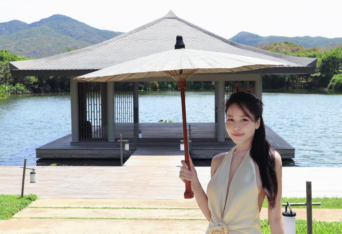 Được biết, Trâm Anh hiện đã chuyển vào Nam sinh sống. Hiện tại, cô nàng làm việc trong lĩnh vực thẩm mỹ, làm đẹp.