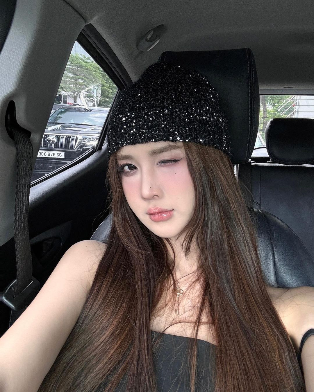 Trần Linh Hương (sinh năm 1997, quê Tuyên Quang) là hot girl từng được nhiều người ví như Ngọc Trinh vì làn da trắng muốt như bông bưởi.