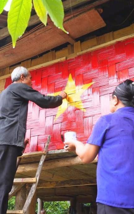 Bài đăng về loạt ảnh của ông bà ngay lập tức thu hút về hàng chục nghìn lượt thích trên mạng xã hội.