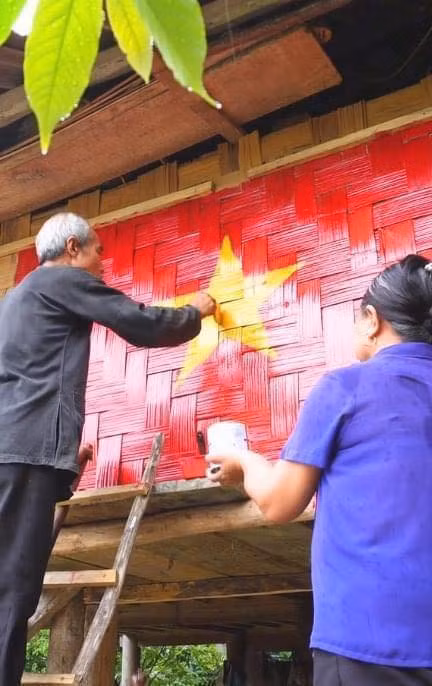 Bài đăng về loạt ảnh của ông bà ngay lập tức thu hút về hàng chục nghìn lượt thích trên mạng xã hội.