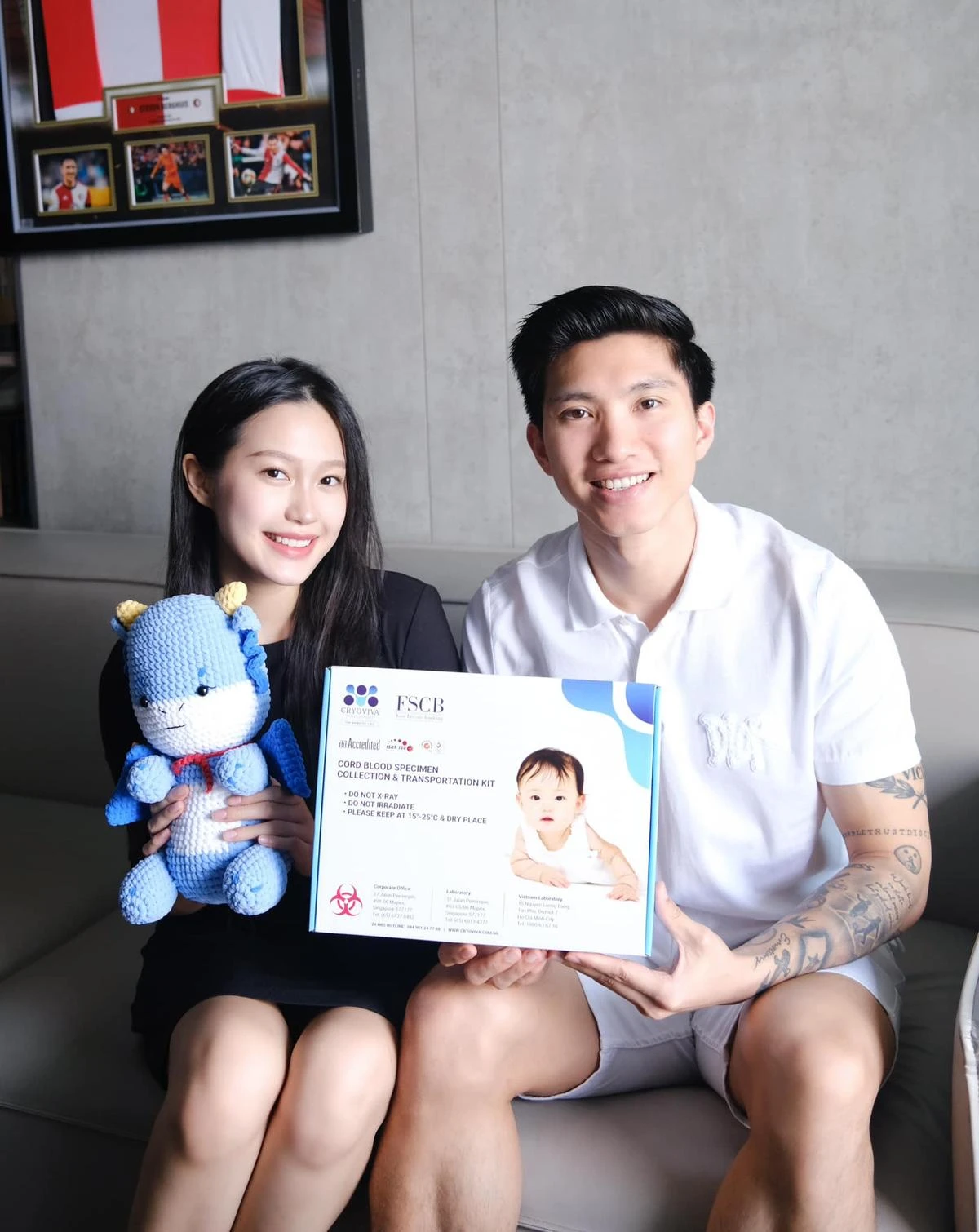 Dù đang dần bắt nhịp lại với cuộc sống, song vợ Đoàn Văn Hậu vẫn cố gắng cân bằng giữa công việc và gia đình. Việc trọng yếu lúc này của cả vợ chồng nam cầu thủ chính là đảm bảo bé Lúa được phát triển toàn diện cả về thể chất lẫn tinh thần.