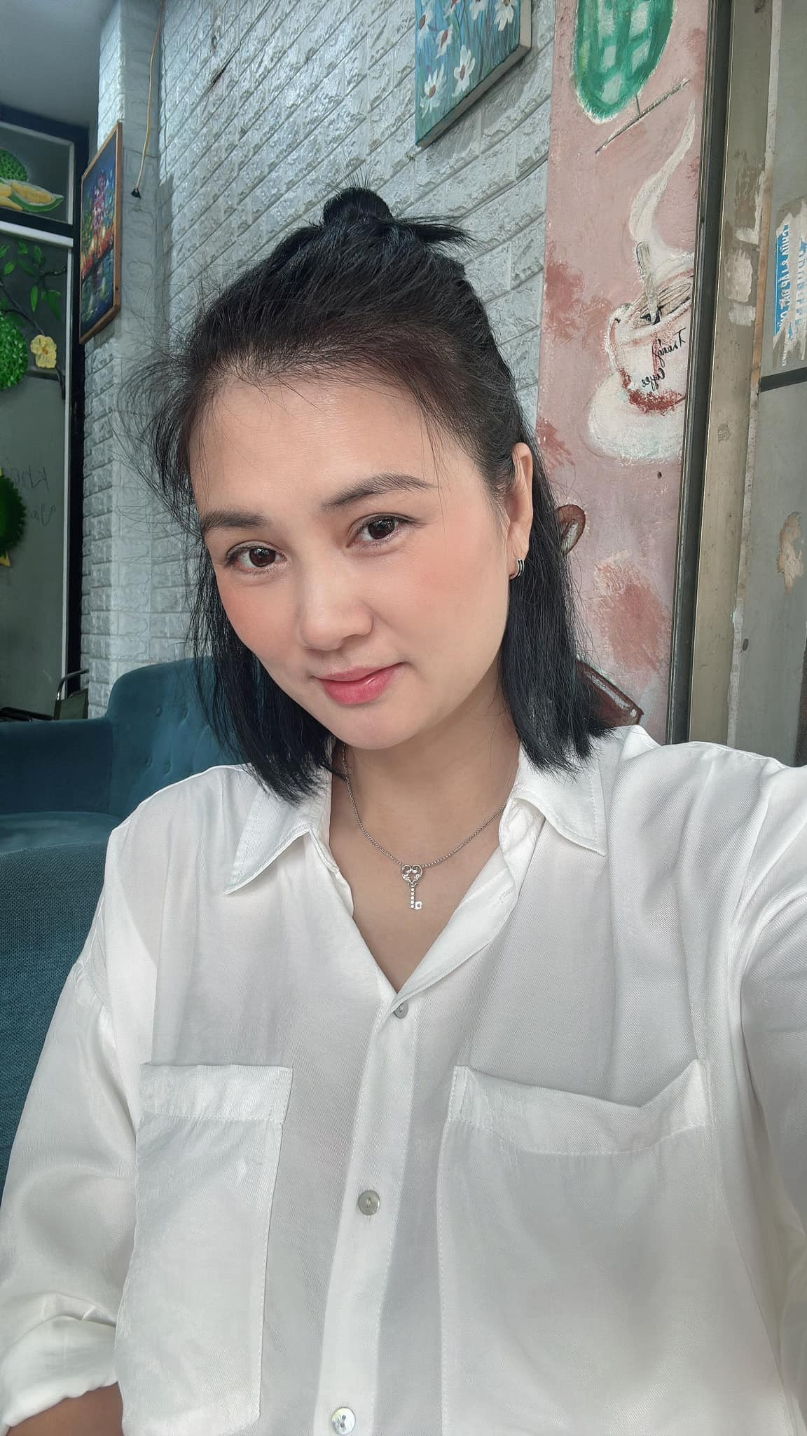 Phạm Thị Kim Huệ là một tên tuổi lừng danh trong làng bóng chuyền Việt Nam, đã từng toả sáng với tài năng và những thành tích ấn tượng