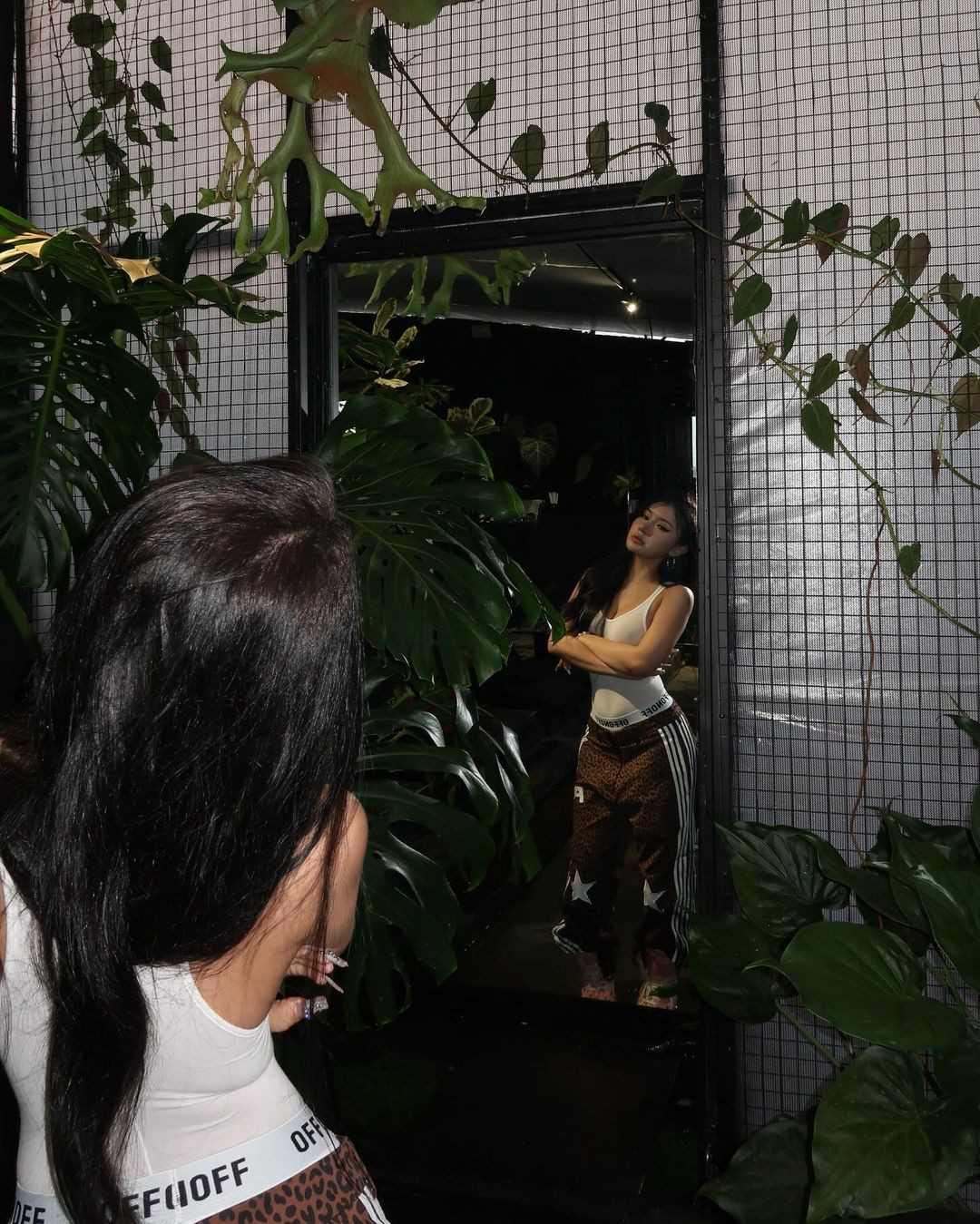 Được biết, Xuân Ca can thiệp dao kéo làm mũi và làm răng để tự tin hơn. Bên cạnh đó, nữ TikToker cũng nghiên cứu và lựa chọn ra phong cách trang điểm phù hợp với bản thân.