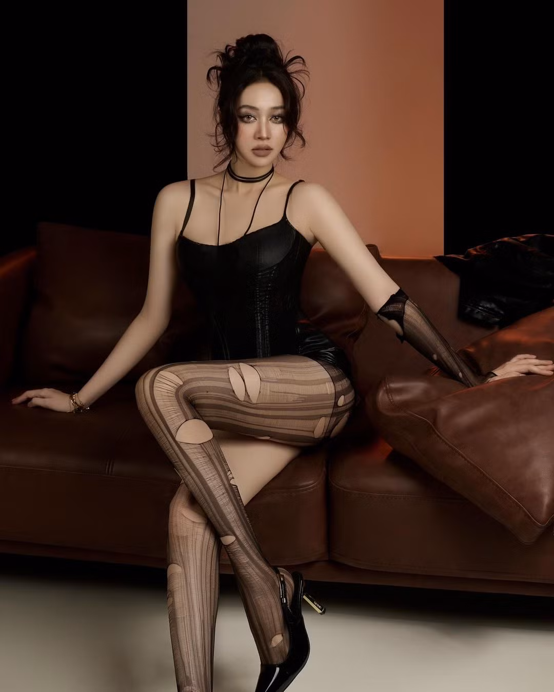 Nhìn những hình ảnh khoe thân hình nóng bỏng của Thu Hằng hiện tại, ít ai nghĩ rằng hot girl này từng trải qua thời gian stress nặng, tự ti vì cơ thể quá gầy gò, “ốm trơ xương” trong quá khứ.