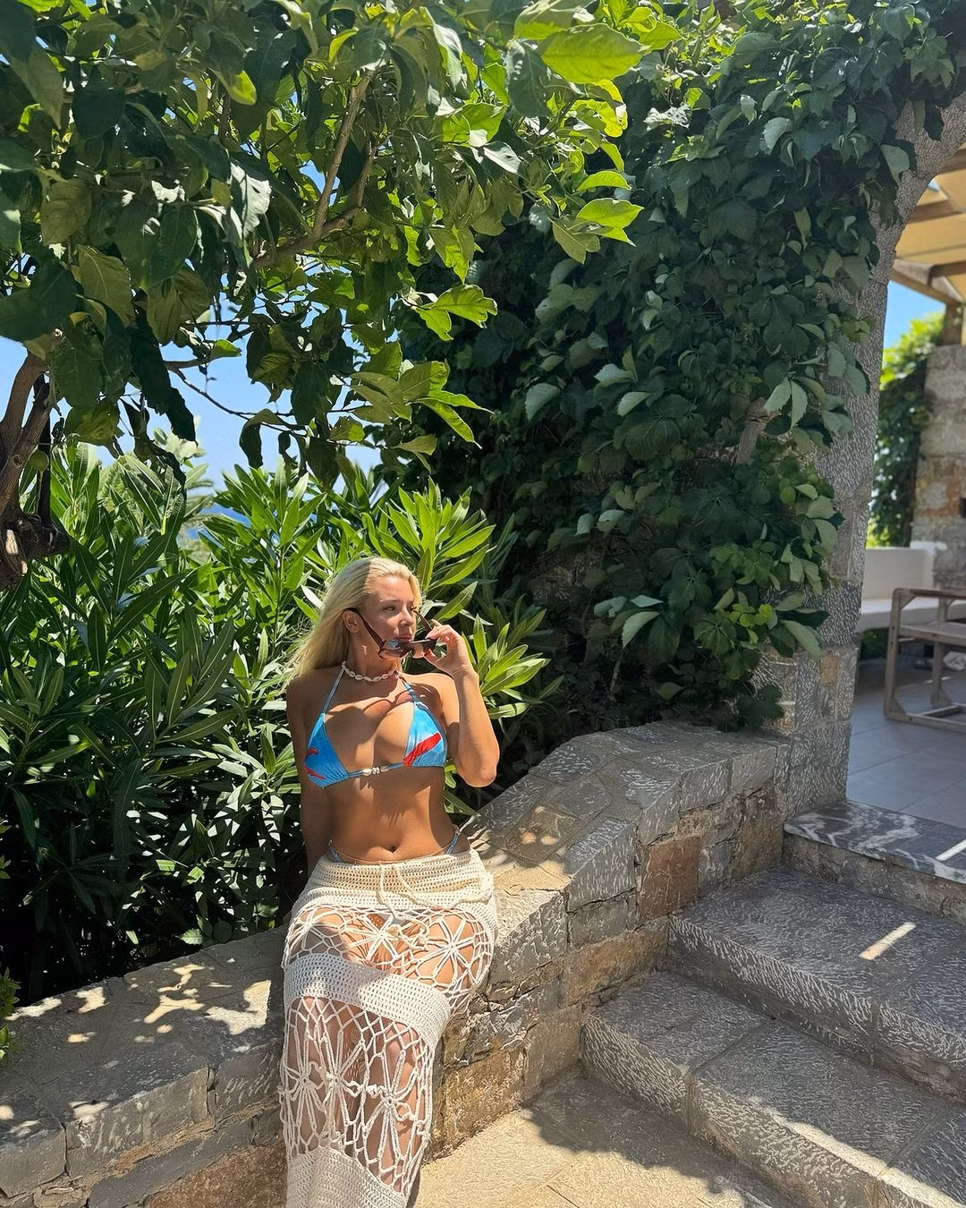 Nữ cầu thủ không chỉ hút fan nhờ khả năng chơi bóng, mà còn bởi phong cách quyến rũ.