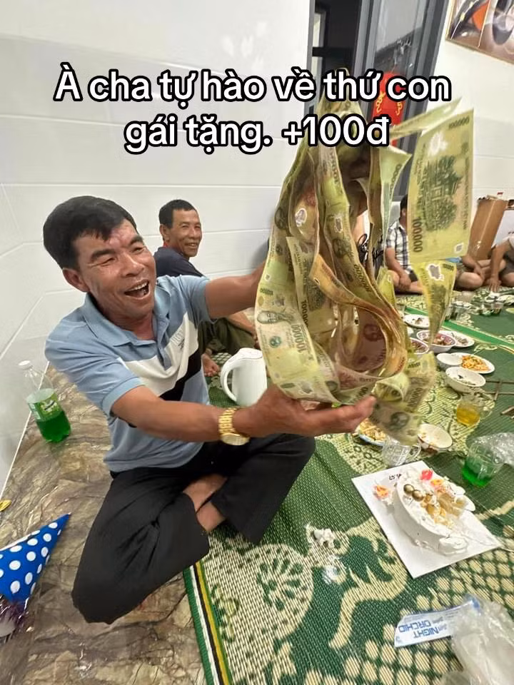 Luôn tự hào về thứ mà con gái tặng.