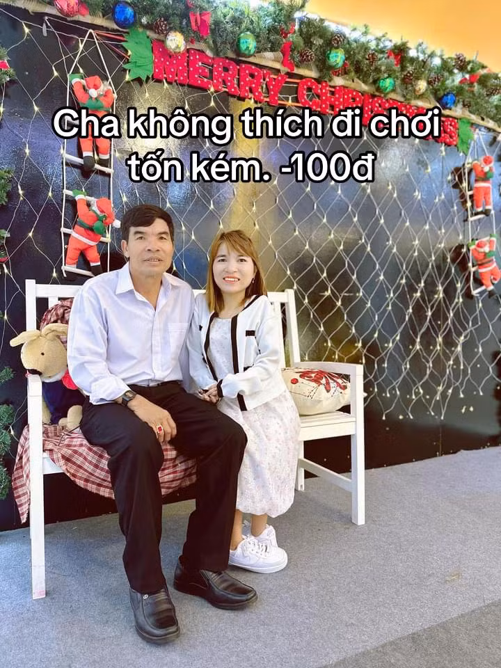Người cha chẳng thích đi chơi tốn kém vì lo nghĩ cho con...