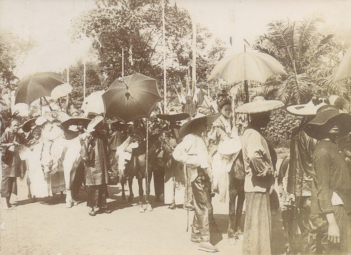 Nhộn nhịp mùa Tết với những phong tục truyền thống.