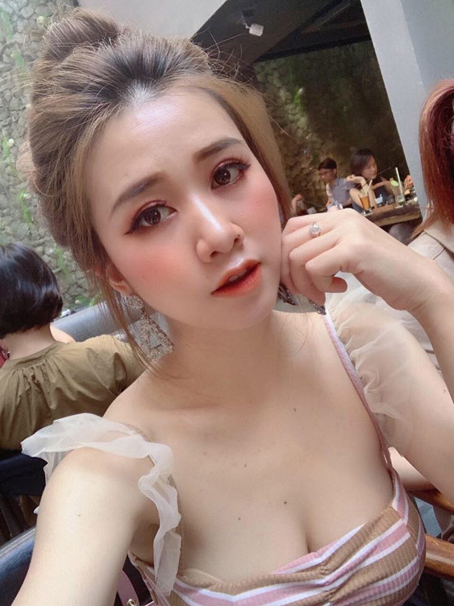 5 năm rời khỏi chương trình mai mối, cuộc sống của cô gái Nghệ An có nhiều thay đổi. Chị đã làm vợ, làm mẹ và có một tổ ấm hạnh phúc.