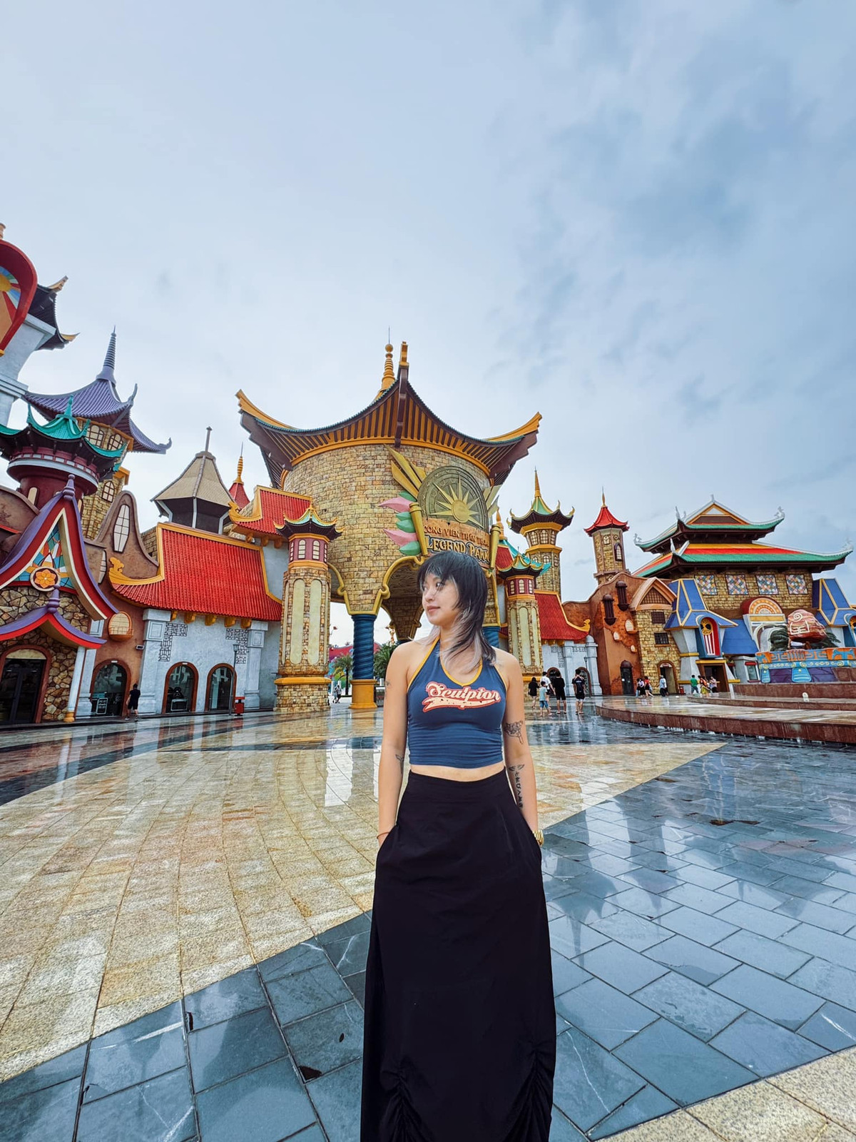 Bà mẹ 2 con cũng giữ phong độ vóc dáng nuột nà như thiếu nữ. Trên trang cá nhân, Mi Vân không ít lần diện bikini "bốc lửa" không thua kém bất kỳ người mẫu nào.