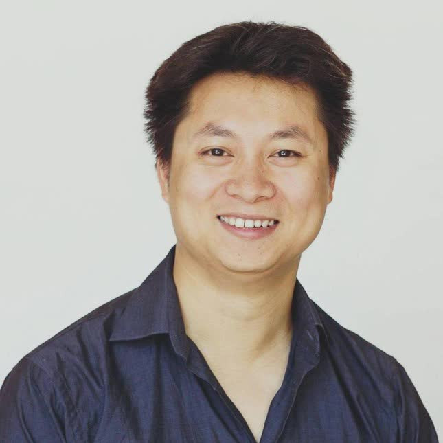 Nguyễn Thành Vinh từng giành được một số giải thưởng về lĩnh vực nghiên cứu mà mình theo đuổi như: Giải thưởng Tạp chí Hóa học Thieme 2014 danh giá, do ban biên tập của Synlett-Synthesis-Synfact lựa chọn, vì thành tích xuất sắc trong vai trò là một nhà nghiên cứu khởi đầu sự nghiệp... (Ảnh: FBNV)