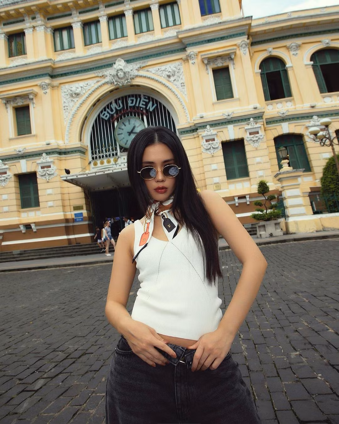 Những bức ảnh thời trang được Ngọc Thảo mới đăng tải đầy chất cá tính.