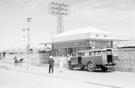 HANOI 1940 – Standard Vacuum Oil Company.