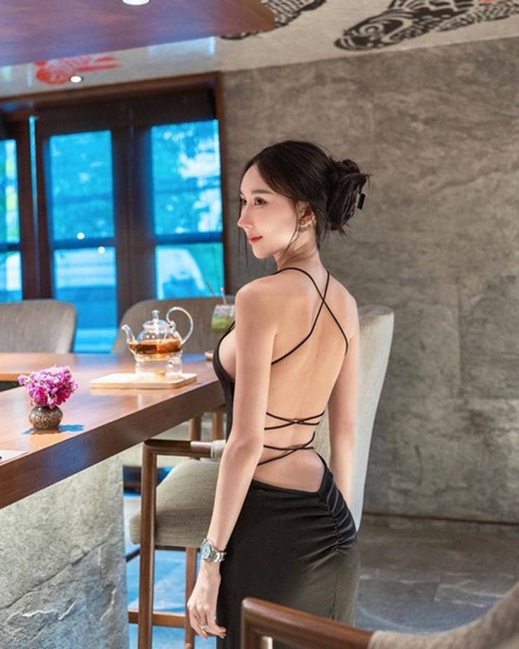 Kaimook luôn tận hưởng một cuộc sống sang chảnh và nghỉ dưỡng ở những khu resort, điểm du lịch nổi tiếng.