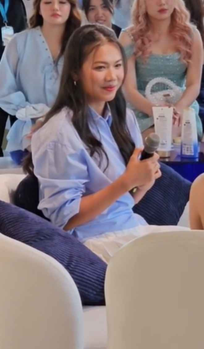 Sắc vóc này của Ánh Viên nhận được nhiều lời khen ngợi từ cộng đồng mạng.