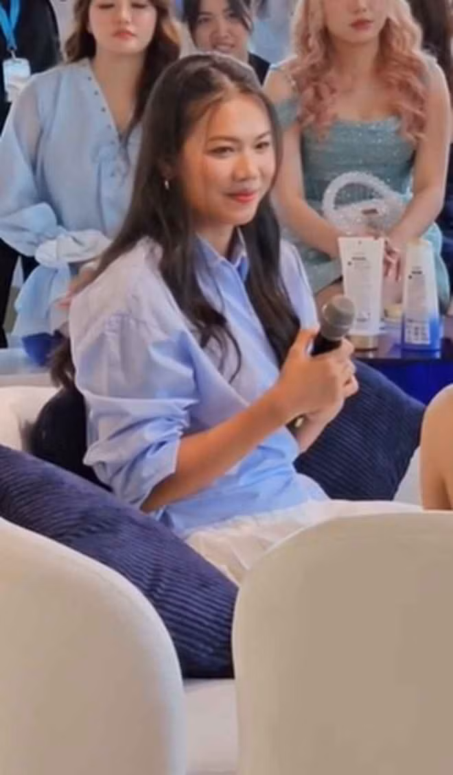 Sắc vóc này của Ánh Viên nhận được nhiều lời khen ngợi từ cộng đồng mạng.