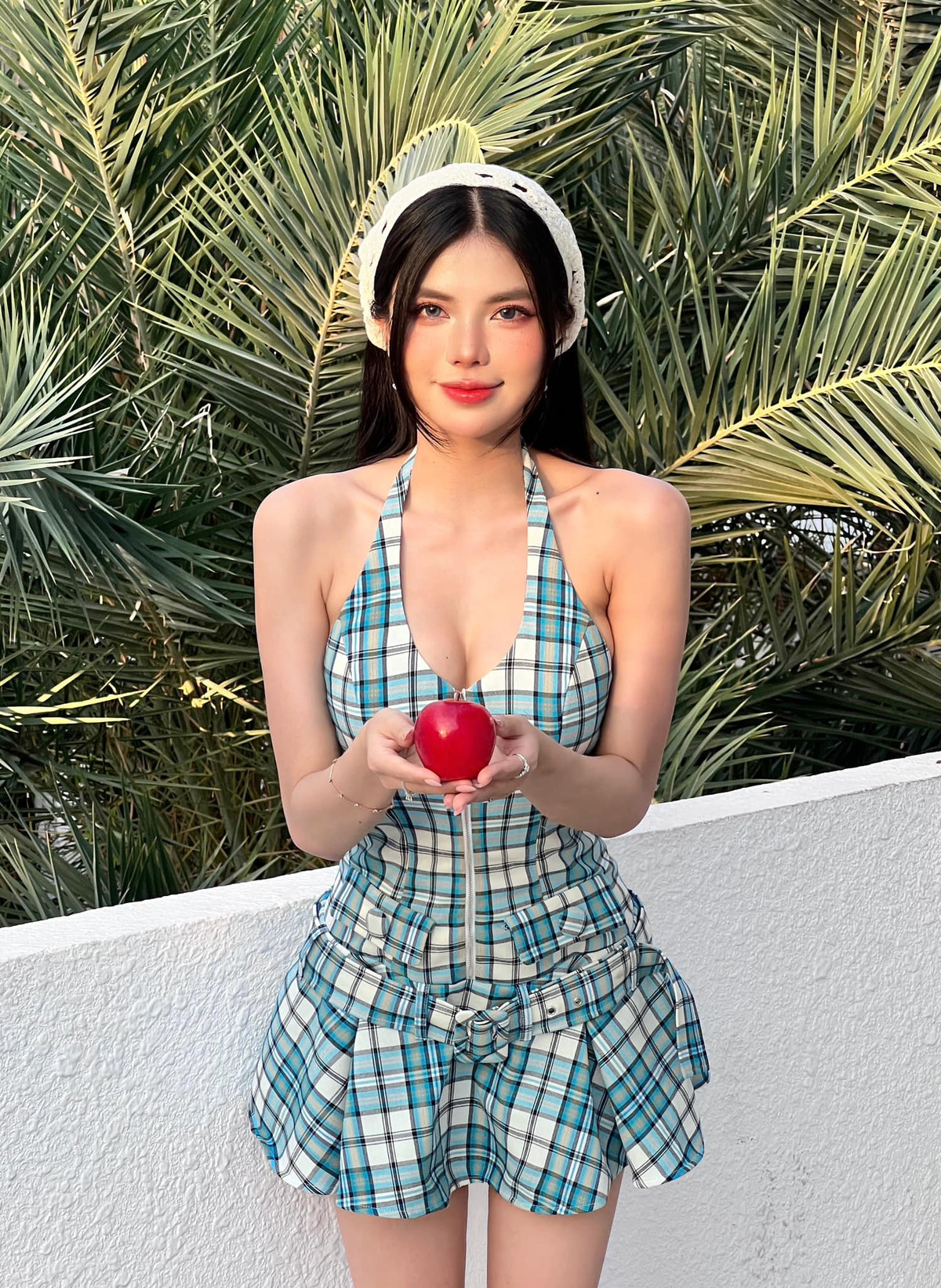 Trước khi gắn bó làm 1 MC game, Mai Dora là hot girl khá nổi tiếng trên mạng xã hội đồng thời cũng là diễn viên trẻ tài năng, thường xuyên vào những vai nữ sinh học đường.