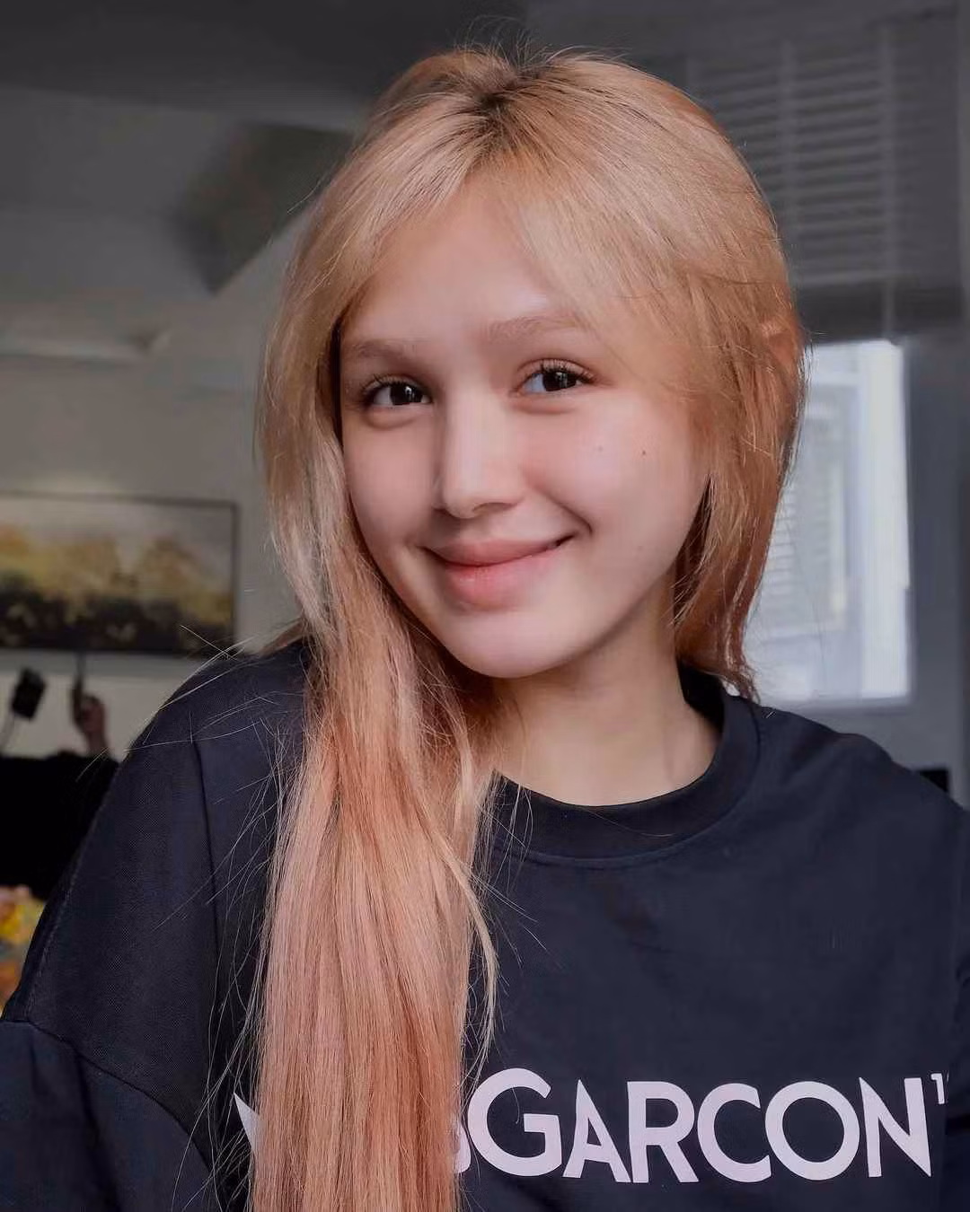 Xoài Non thường xuyên phải lên tiếng chuyện mình chưa từng can thiệp dao kéo ở bất cứ đâu trên gương mặt.