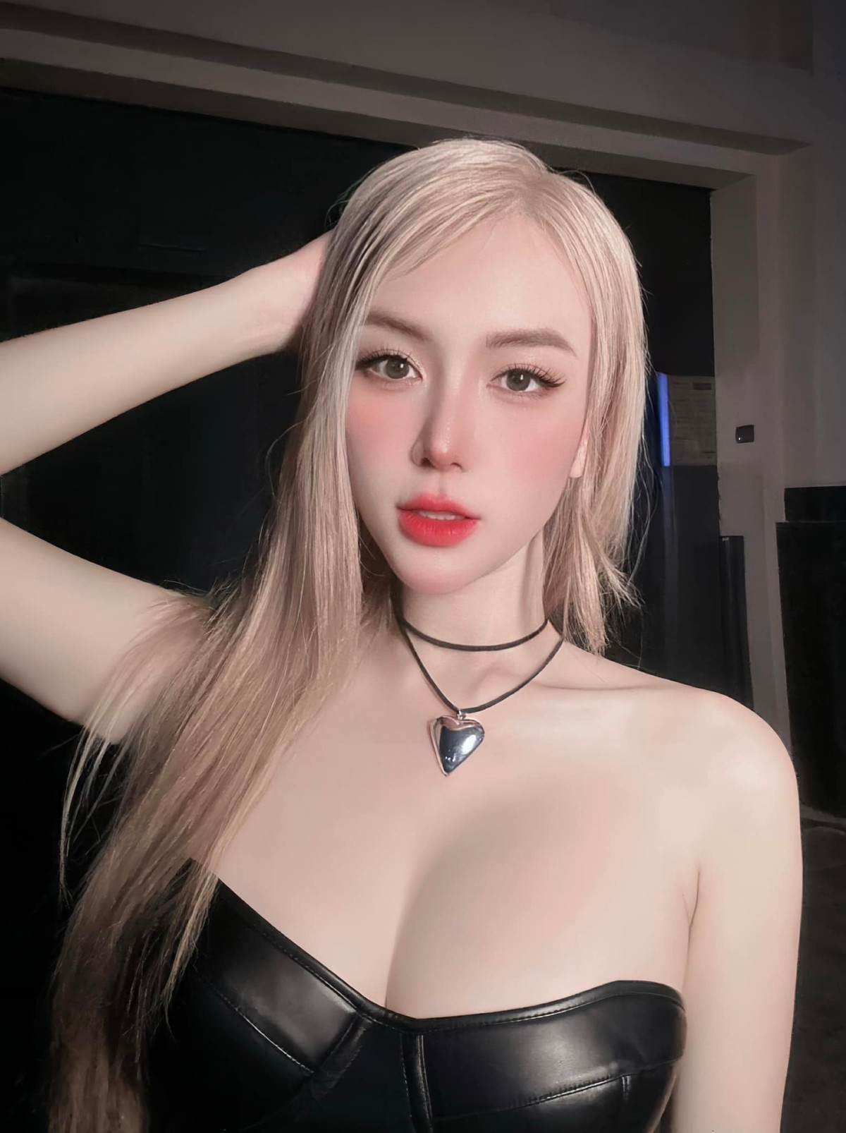 DJ Thảo Bebe bắt đầu sự nghiệp DJ từ năm 2011, khi cô tham gia vào một dự án âm nhạc. Đến nay, cô vẫn giữ nguyên độ hot của mình, thường nhận được nhiều lời mời hợp tác. (Ảnh: FBNV)