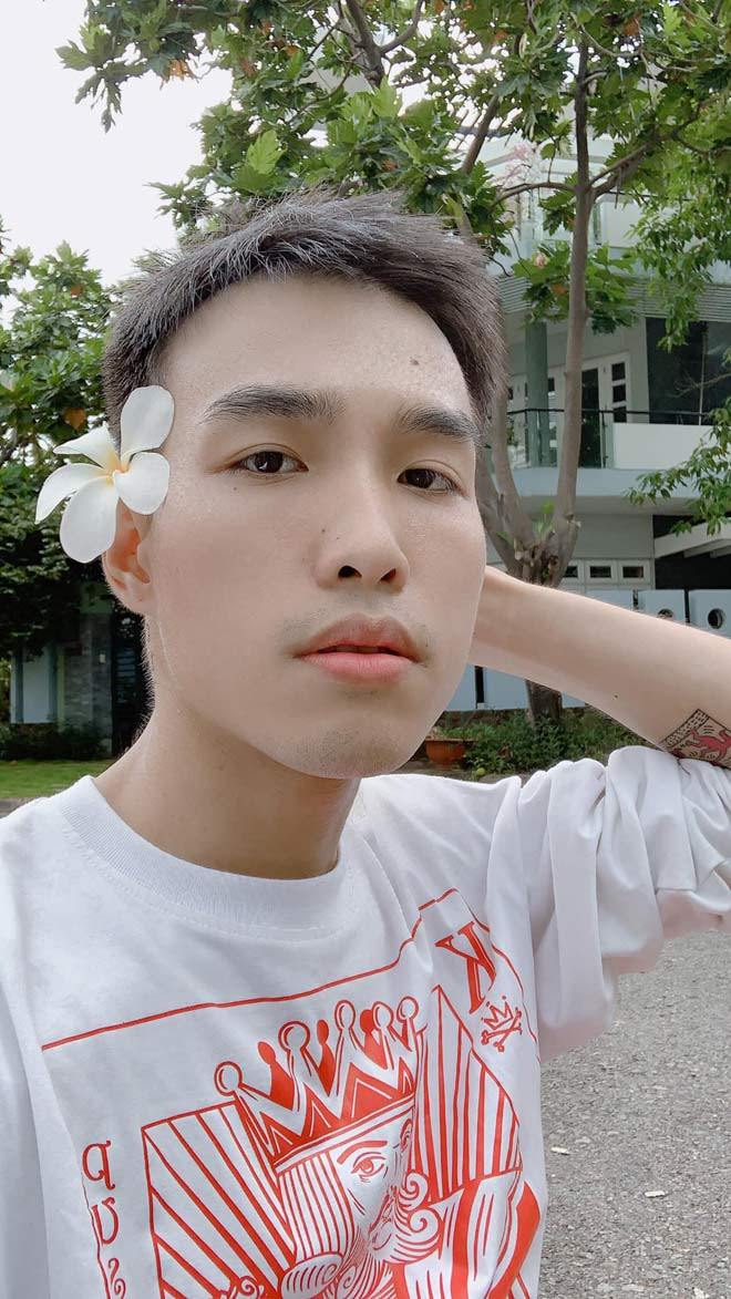 Thời gian gần đây, hiện tượng mạng nhạc chế này xuất hiện nhiều hơn trên mạng xã hội thế nhưng dân mạng chỉ réo tên "Củ Tỏi ngày xưa".