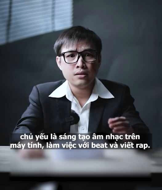 Hiện Củ Toi cho biết mình vẫn độc thân.